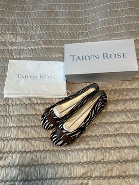 VTG Taryn Rose Bena Pony Hair Zebra Ballet Flats size 42